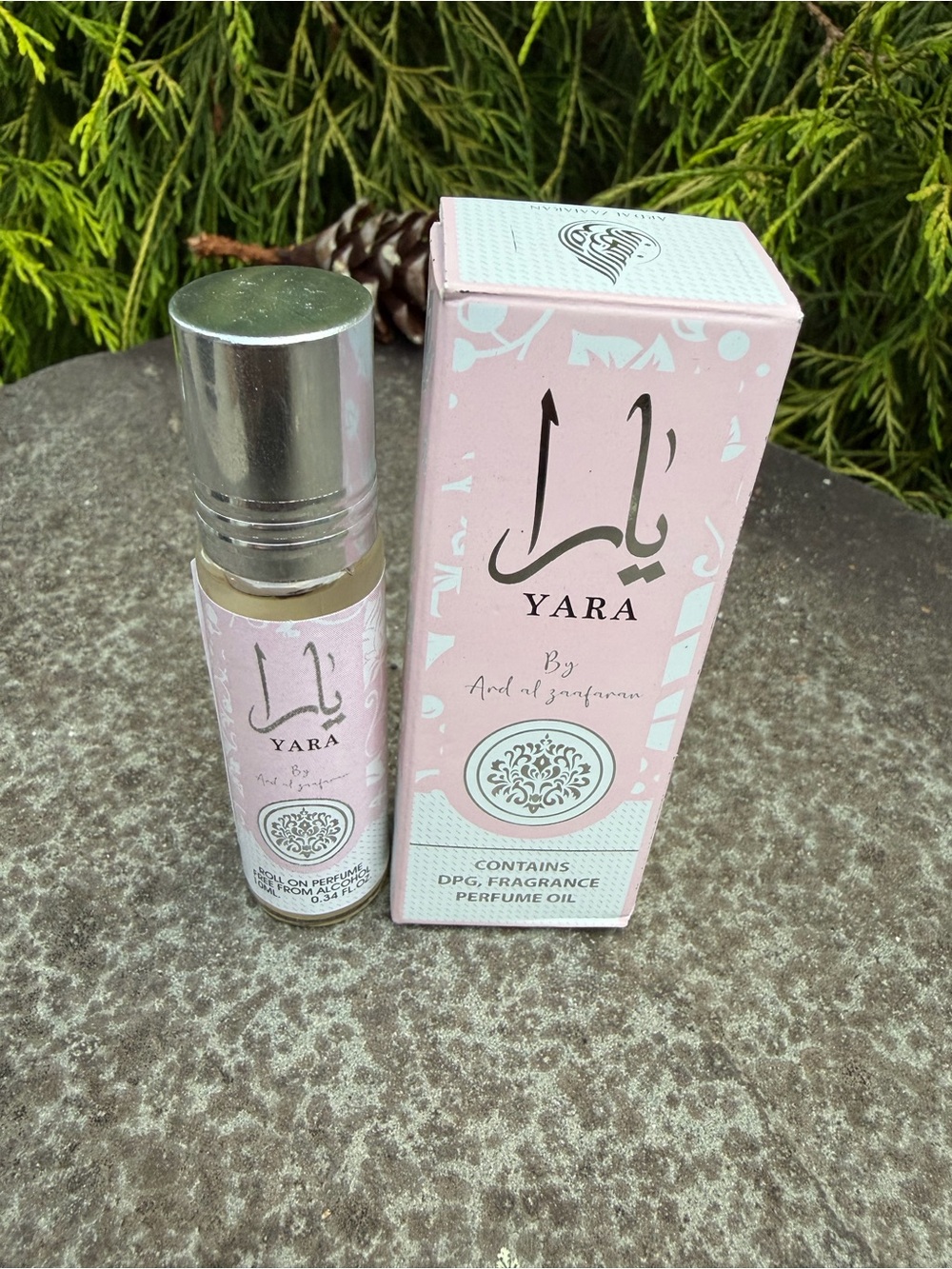 YARA Women's Pink Roll-On Perfume Oil
